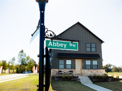 2329 Abbey Way