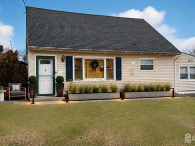 7 Kendall Dr