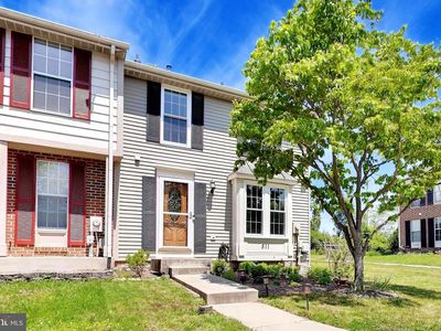 511 Hollyberry Way