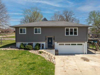 Property at 110 Swisher View Dr SW, Swisher, IA