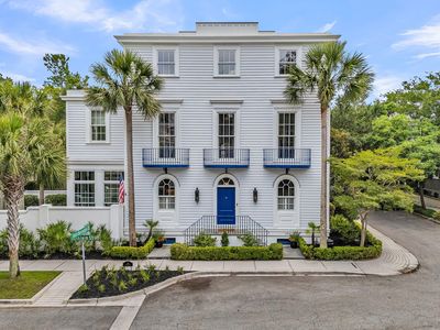 126 Ionsborough St