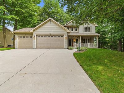 911 Cobblestone DRIVE