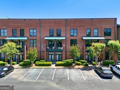 1725 Liberty Ln #210