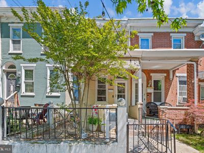 1123 W 7th St