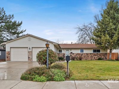 Property at 4921 N Sunderland Dr, Boise, ID