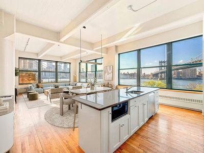 1 Main St APT 4B