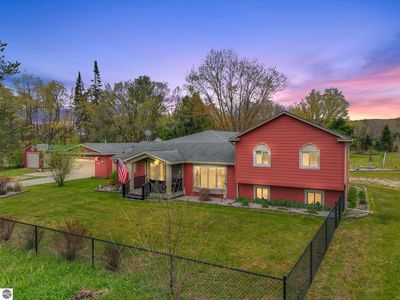 7051 N Seven Mile Rd