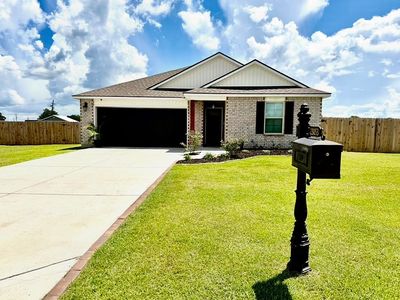 Property at 23053 Planters Dr, Vacherie, LA