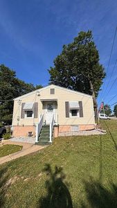315 E Gravois Ave