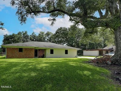 9319 Old Jeanerette Rd