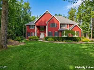 9 Eastbrook Ln