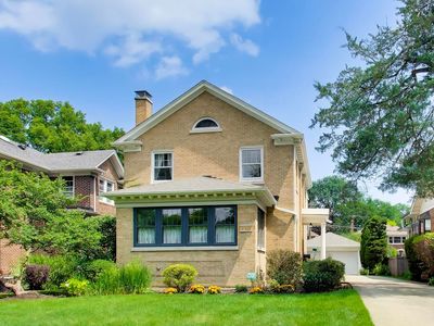 943 Monroe Ave