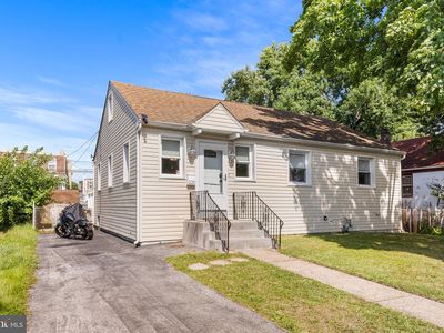 220 Norwood Ave
