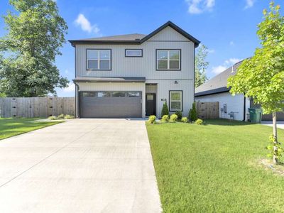 488 W 2nd St
