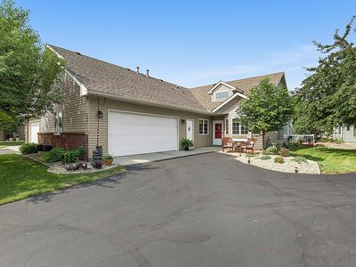 157 Cardinal Ln