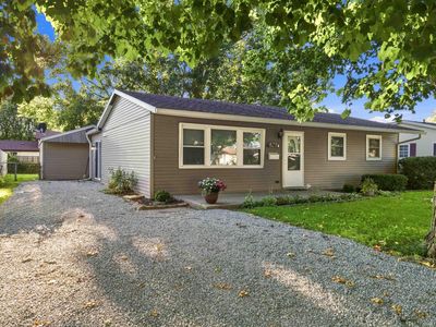623 N Lancelot Dr