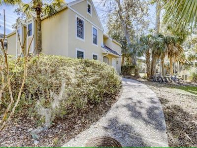 70 Shipyard Dr APT 230