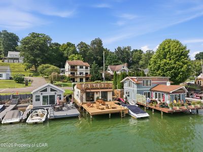 1428 Lakeside Dr