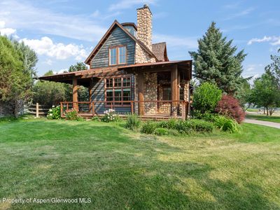 201 Crystal Canyon Dr