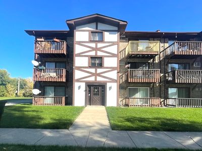 11801 S Karlov Ave APT 303