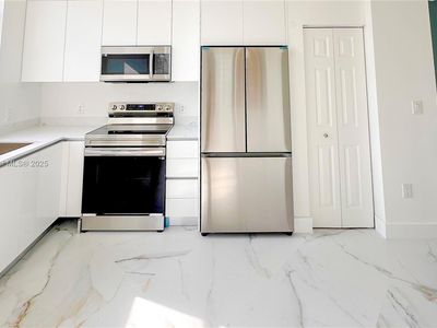 3001 NE 185th St APT 317