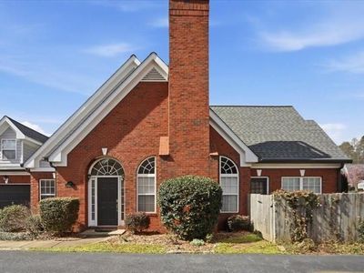 111 Stonegate Ln