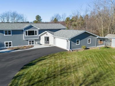 237734 North TROY STREET