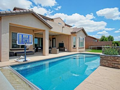 4011 Plaza Colina NE