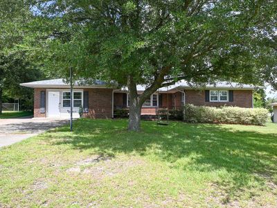 210 Forest Dr