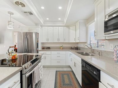 40467 Bay Hill Way