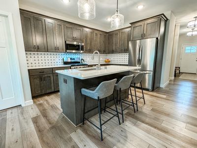 9709 Compass Pointe Ct