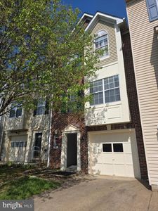 11203 Kings Crest Ct