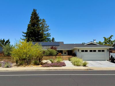824 Alden Ln