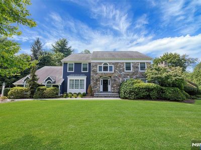 4 Swan Hollow Court