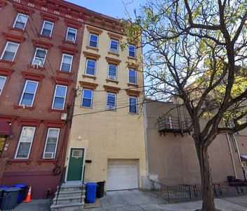 107 Madison St
