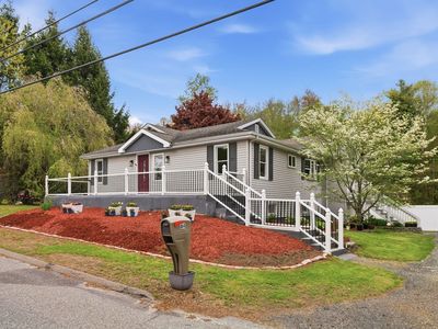 Property at 84 City Depot Rd, Charlton, MA