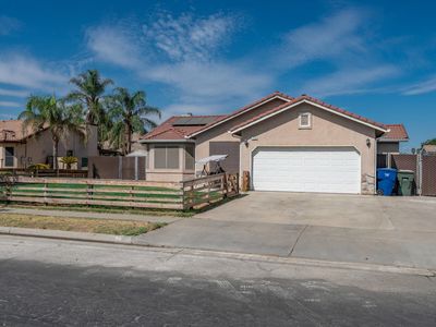 1125 E Cinnamon Dr