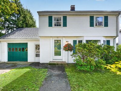 219 Laurel St