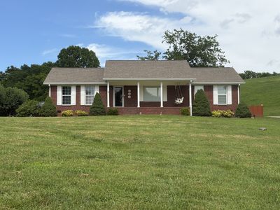 700 Sleepy Hollow Rd