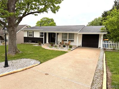 735 Hinder Dr