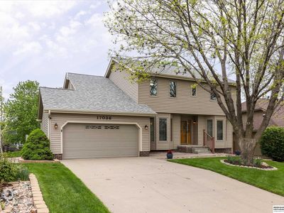 17036 Karen St