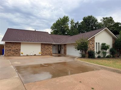 Property at 2816 Dalewood Pl, Norman, OK