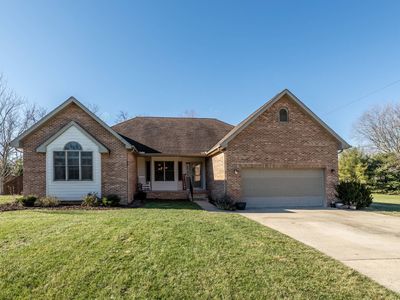 90 Ella Ln