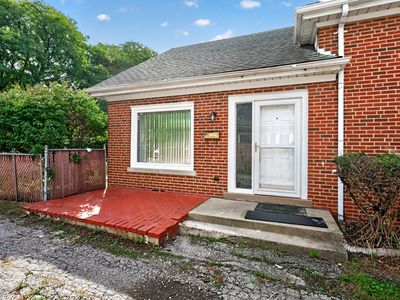 816 S La Grange Rd