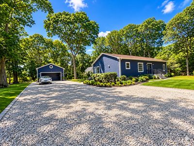 38 Railroad Ave