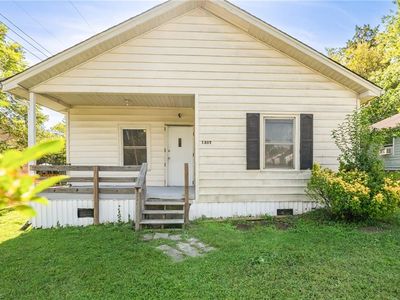 1307 Stonewall Ave