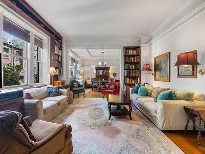 37 W 93rd St APT 7