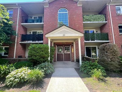 Property at 22 Maple Crest Cir APT D, Holyoke, MA