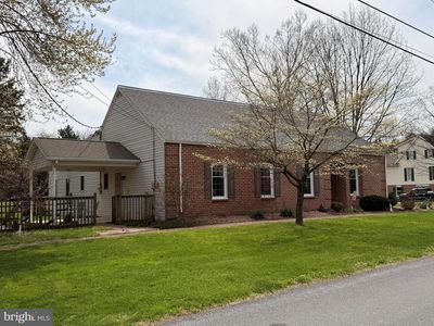 195 E Yellow Breeches Rd