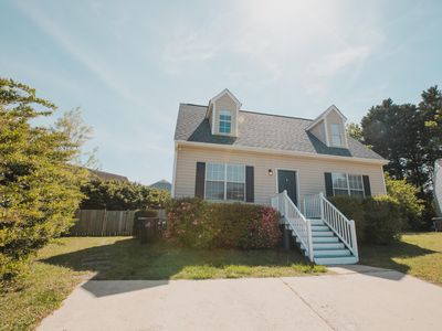 708 Aladdin Cir
